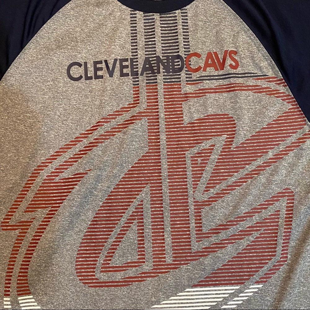 Cleveland Cavaliers NBA Color-Block Raglan Tee L - Picture 2 of 5